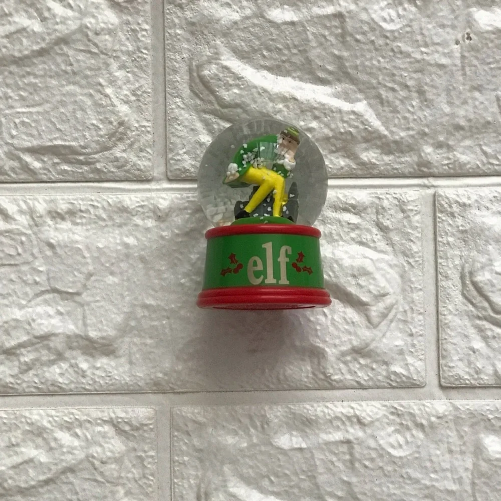 ELF Red and Green Favors